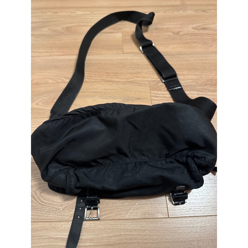 Prada Black Nylon Messenger Bag Crossbody Vela Buckle Flap Logo Vintage Large - Picture 11 of 12